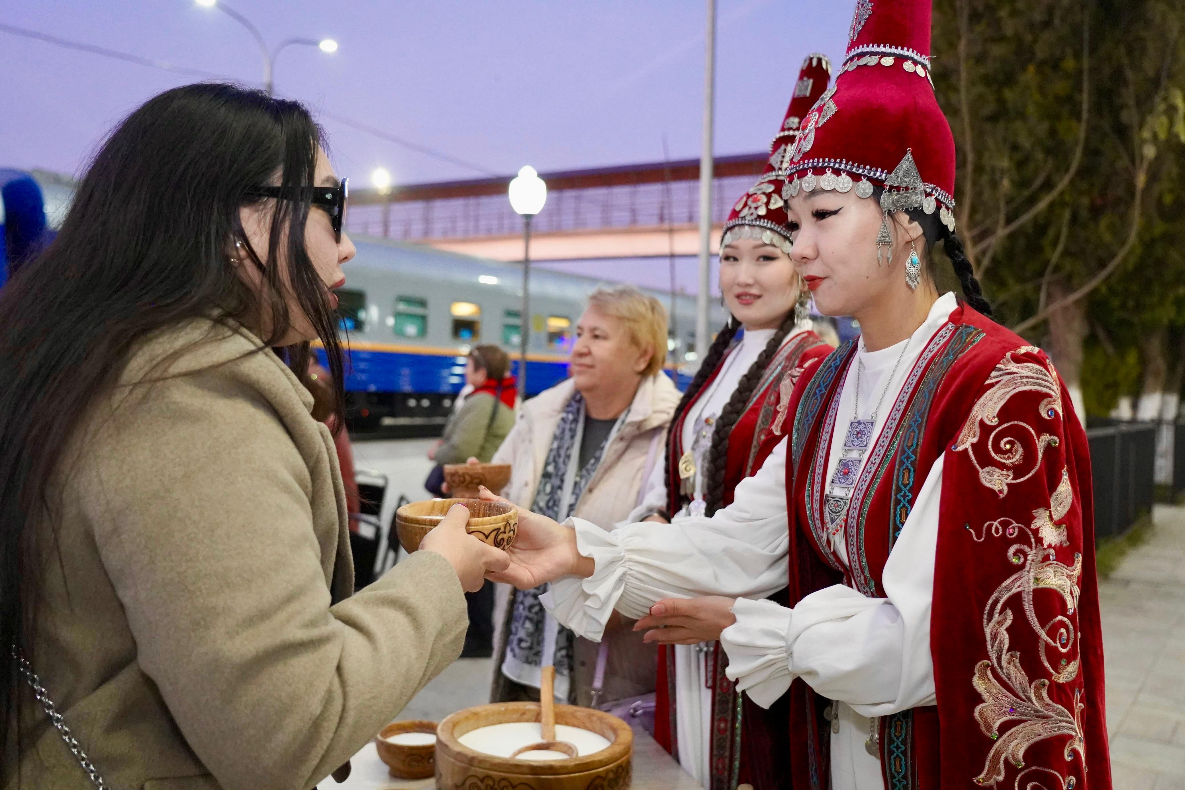 Из Казахстана в Узбекистан запустят два туристических поезда 3713231 — Kapital.kz 