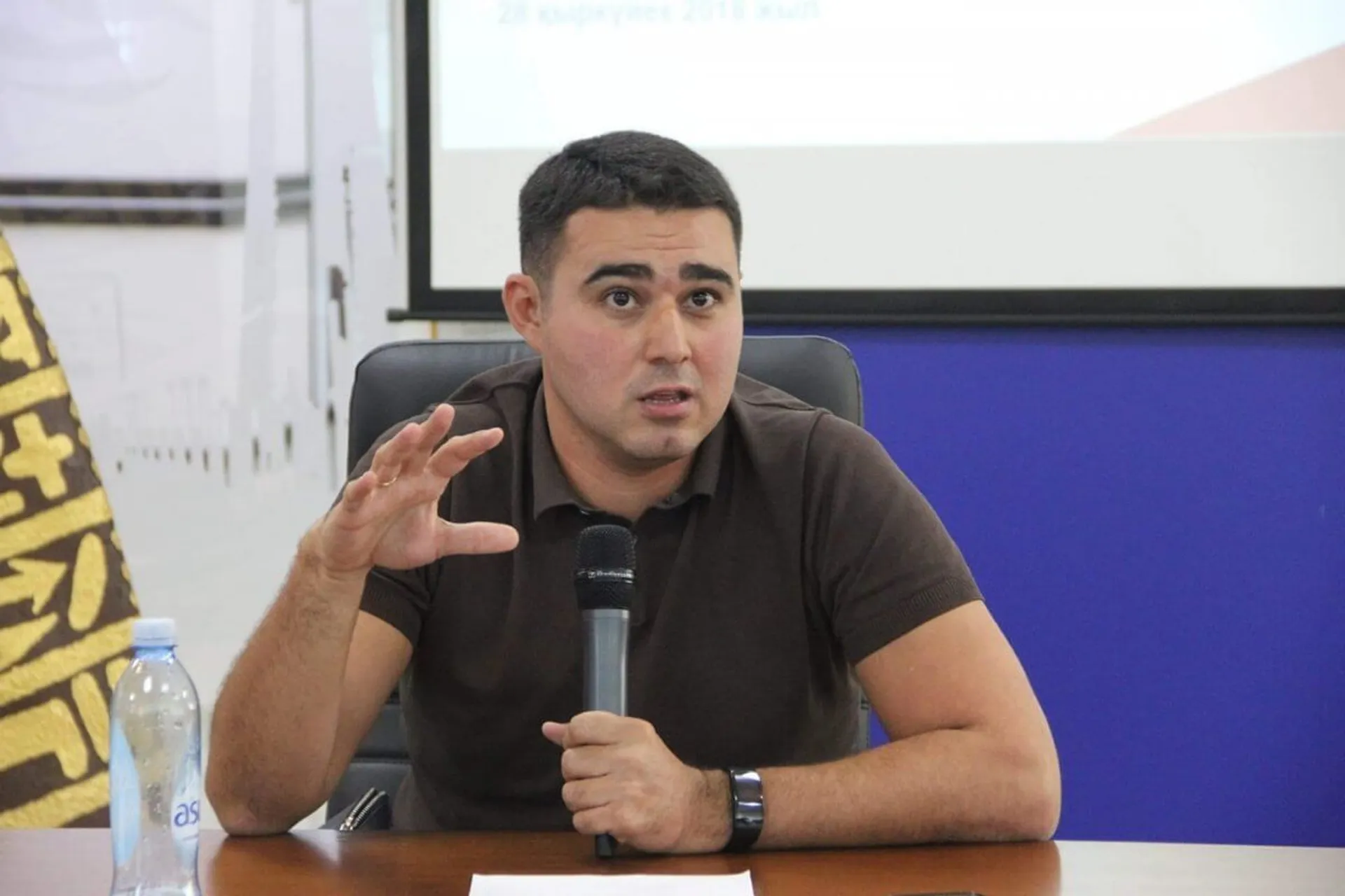 Капитал - Задержан журналист Михаил Козачков