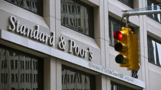 Капитал - S&P: Девальвация негативно повлияет на капитализацию банков РК