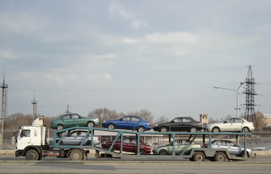 Капитал - Запрет на ввоз в Казахстан узбекских машин взбудоражит цены