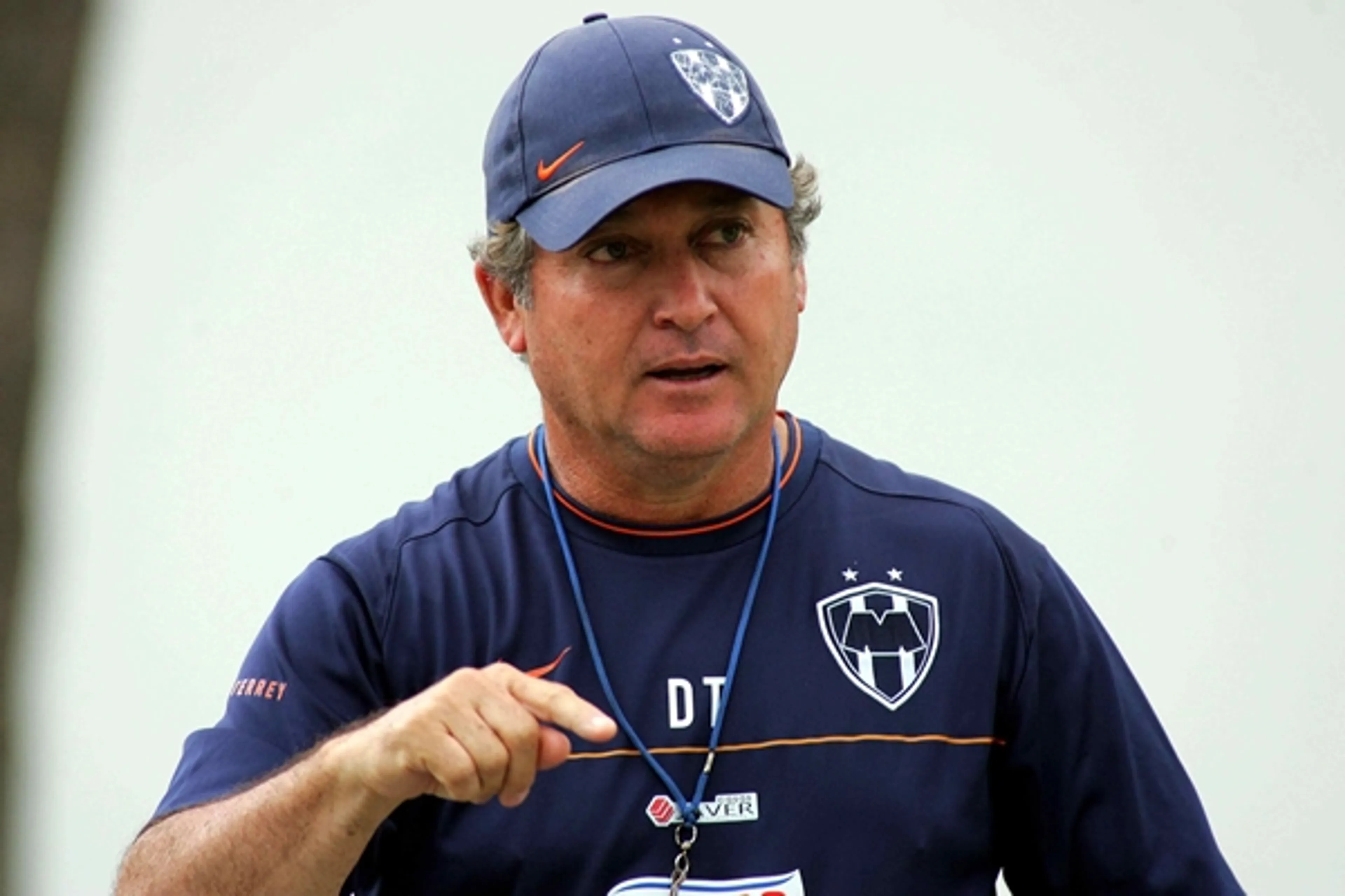 Капитал - В сборной Мексики по футболу сменился третий тренер за неделю