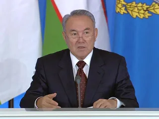 Капитал - Назарбаев отметил нехватку учебных мест в школах