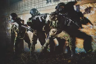 Капитал - Шымкентский бизнесмен захватил заложников и требовал выкуп