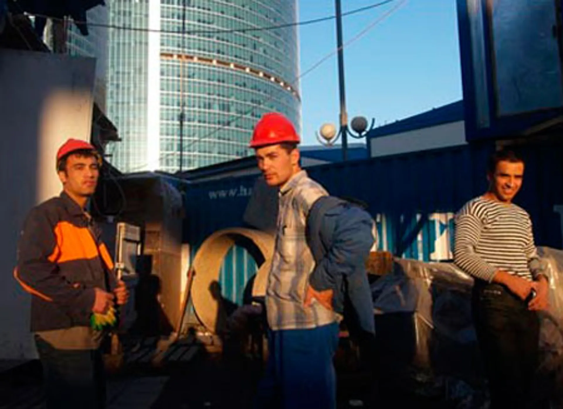 Капитал - $900 млн. перевели гастарбайтеры Белоруссии в страну