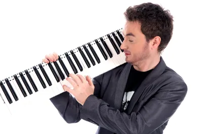 В Алматы выступят Джессика Лорен и Олег Переверзев