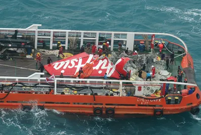 Перед падением AirAsia мог взорваться