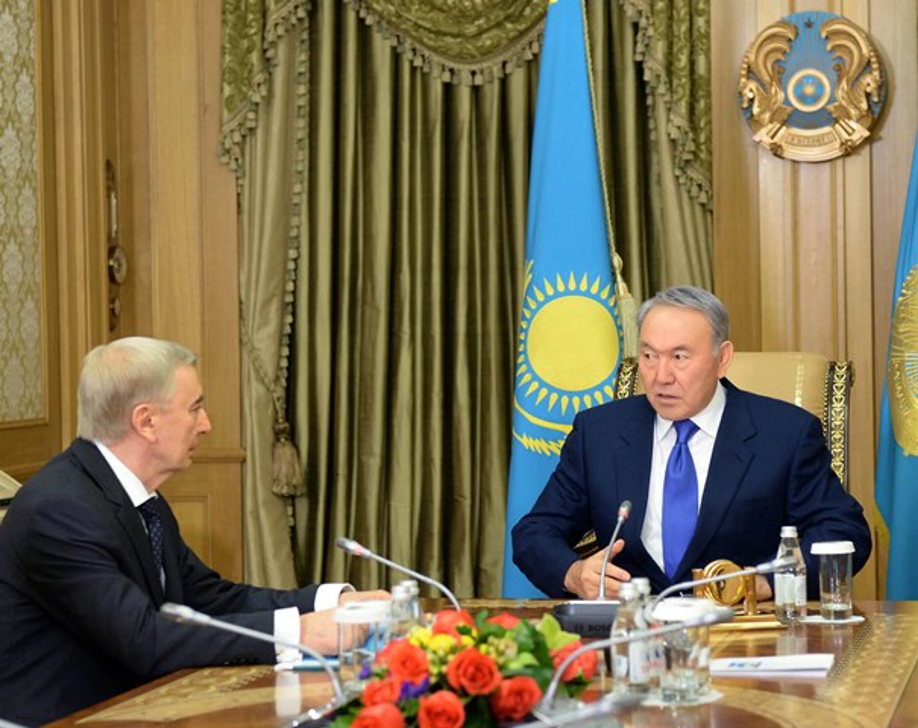 Капитал - Президент провел консультации по досрочным выборам