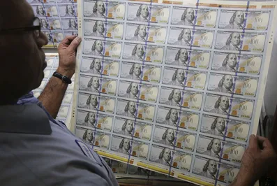 Ларри Саммерс призвал отказаться от банкноты в $100