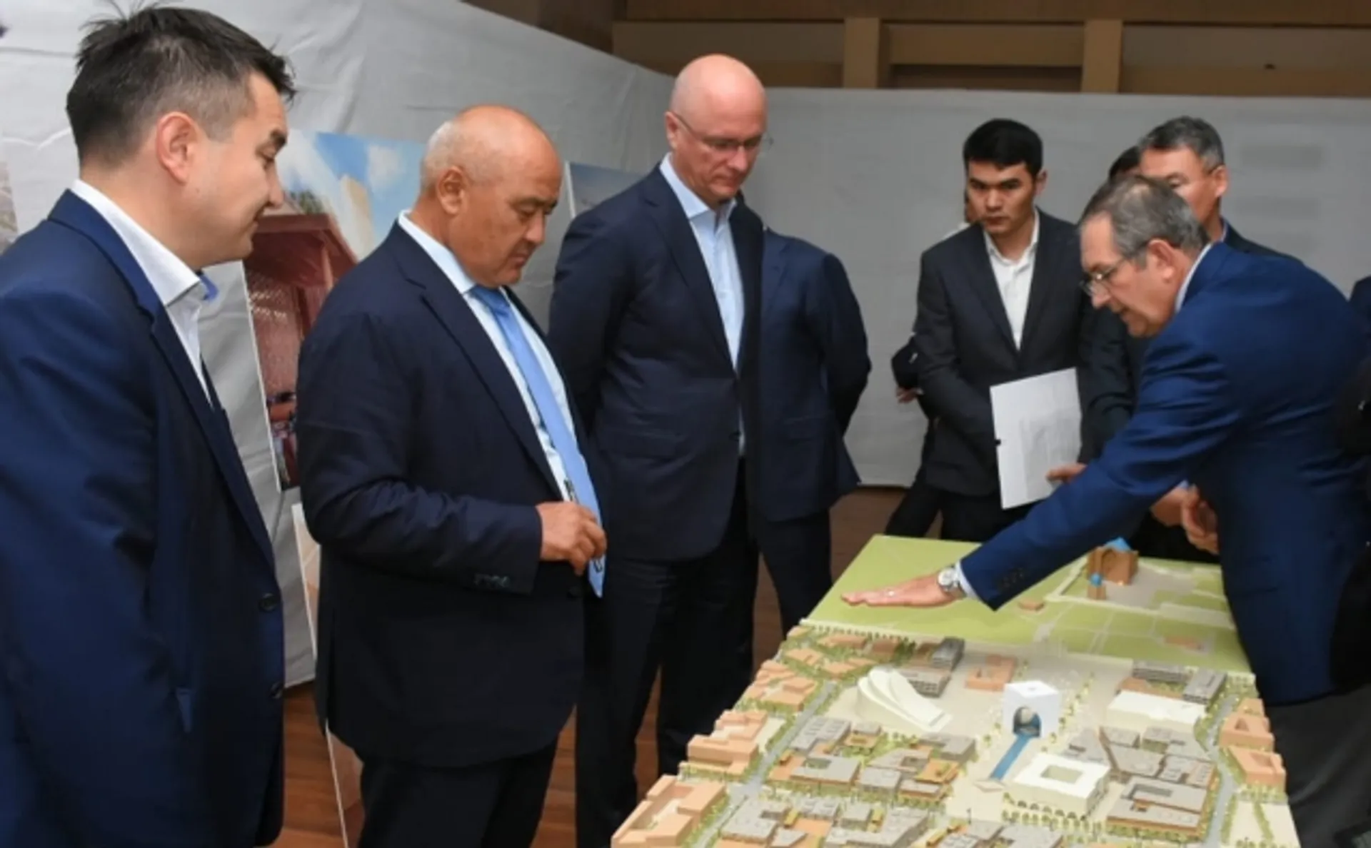 Капитал - Роман Скляр посетил с рабочим визитом Туркестанскую область