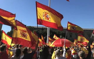 Капитал - В Барселоне прошел митинг за единство Испании