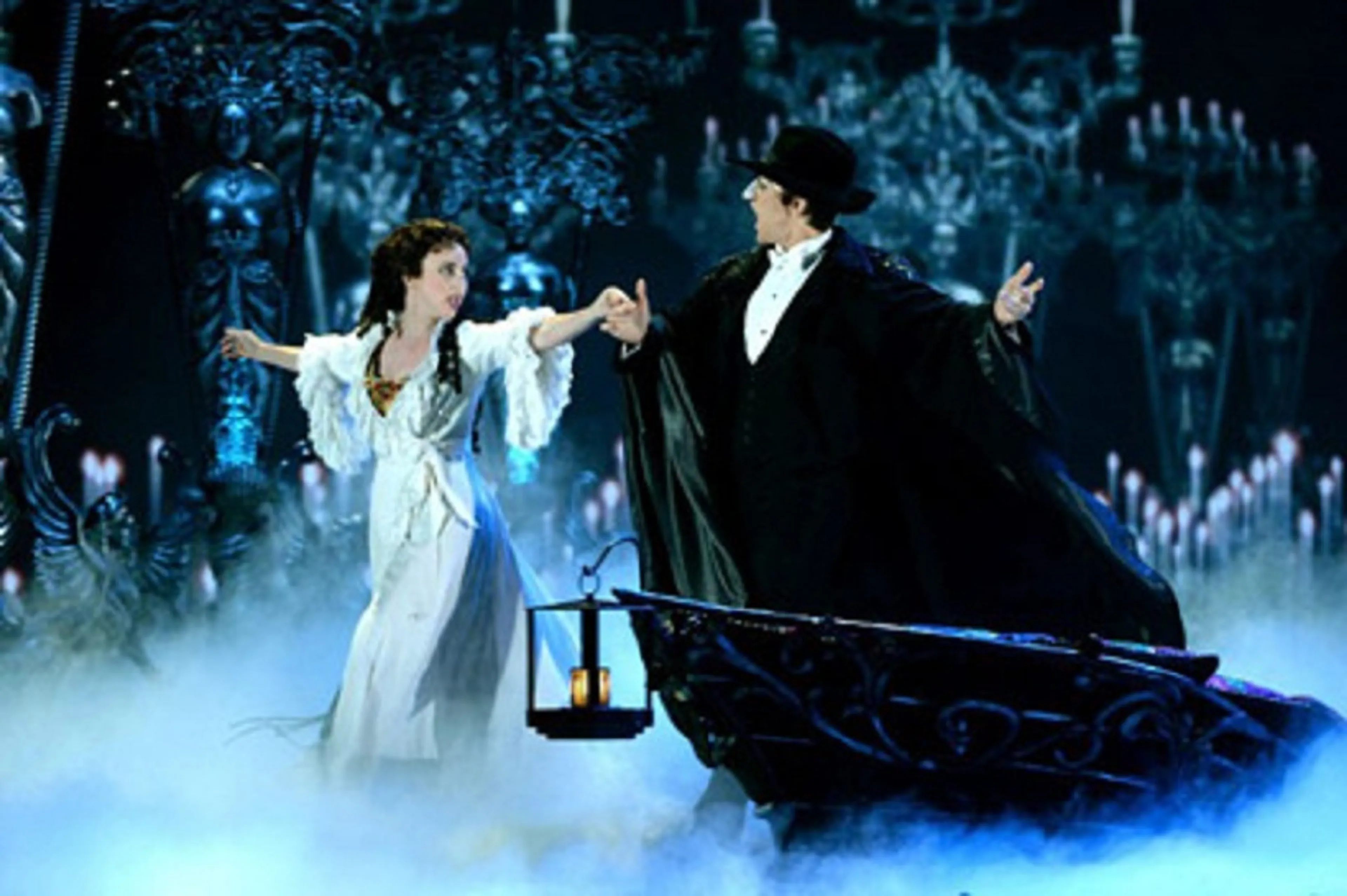 Капитал - В Москве поставят мюзикл Призрак оперы