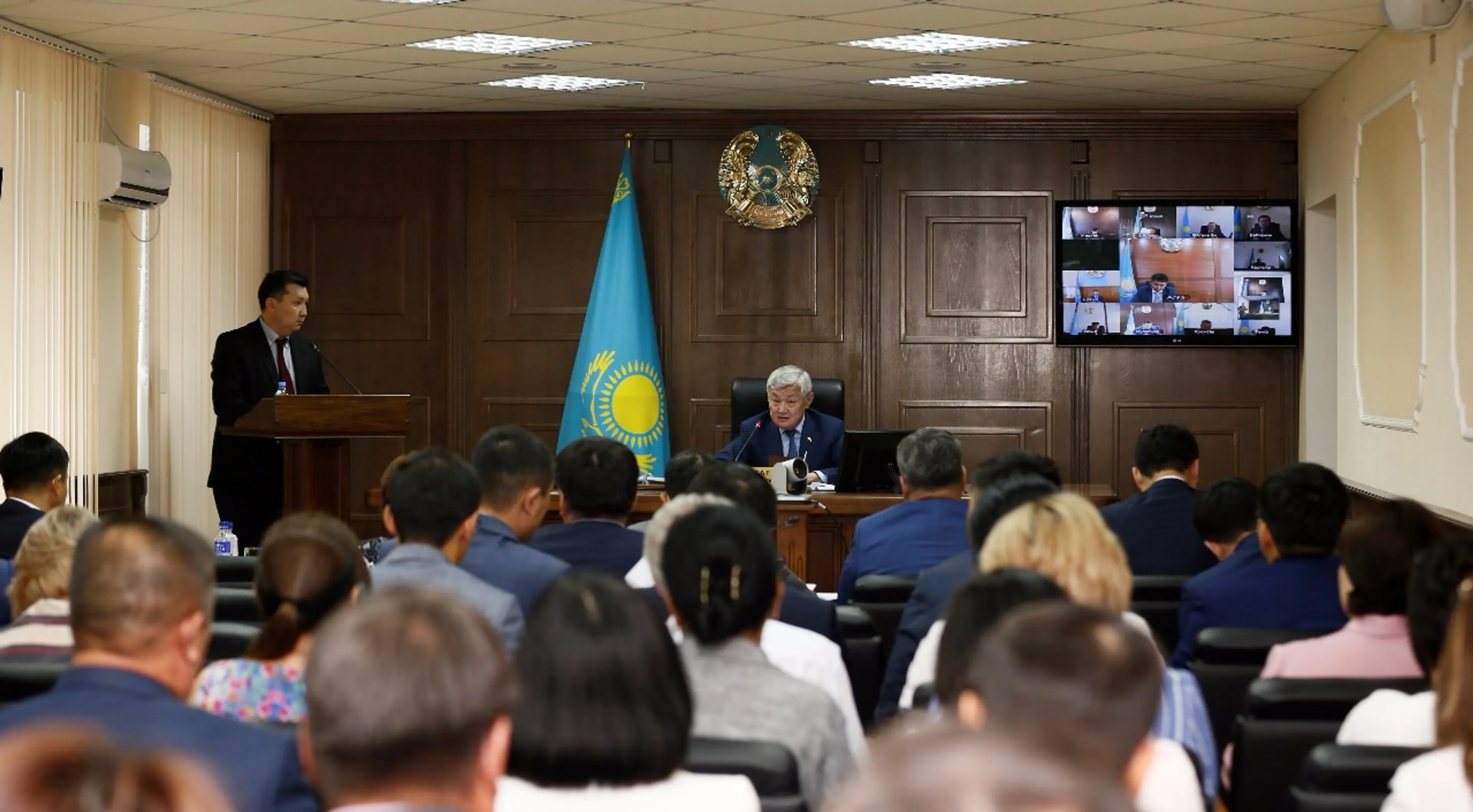 Капитал - Бердыбек Сапарбаев: Работайте над исключением бюрократических проволочек