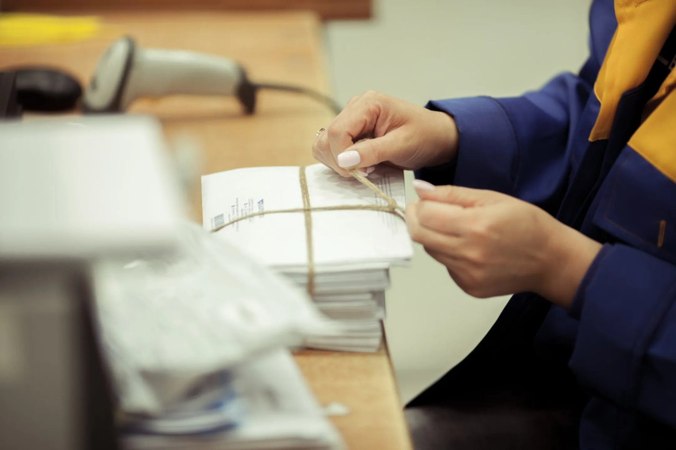 Банкиры, полицейские и судоисполнители отправляют гибридные письма - Image Kapital.kz