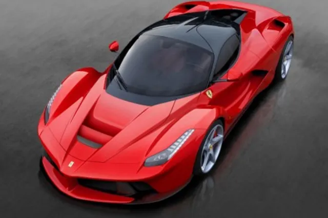 На каждый LaFerrari – двое желающих!
