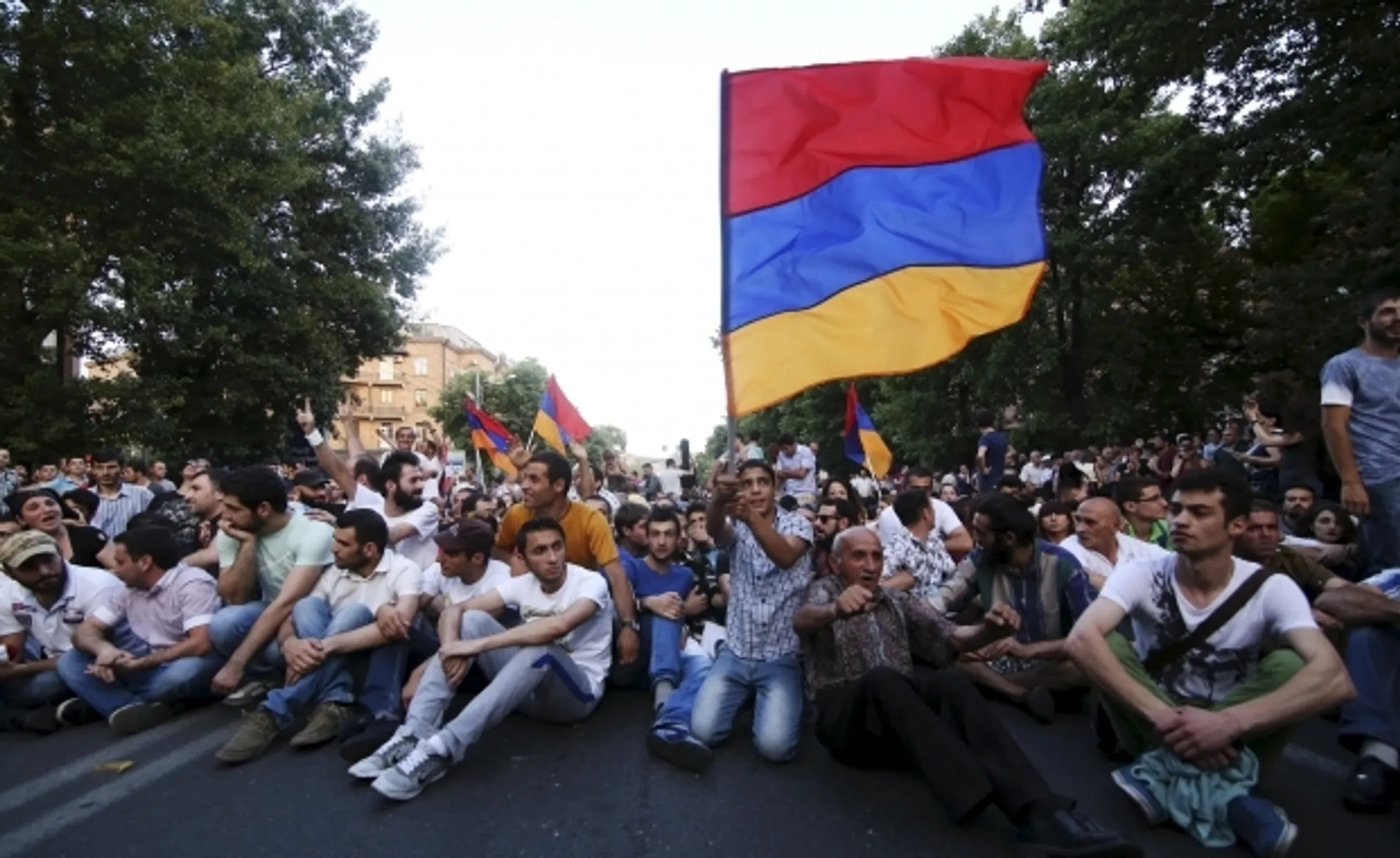 В Ереване полиция разогнала новый митинг - Image Kapital.kz