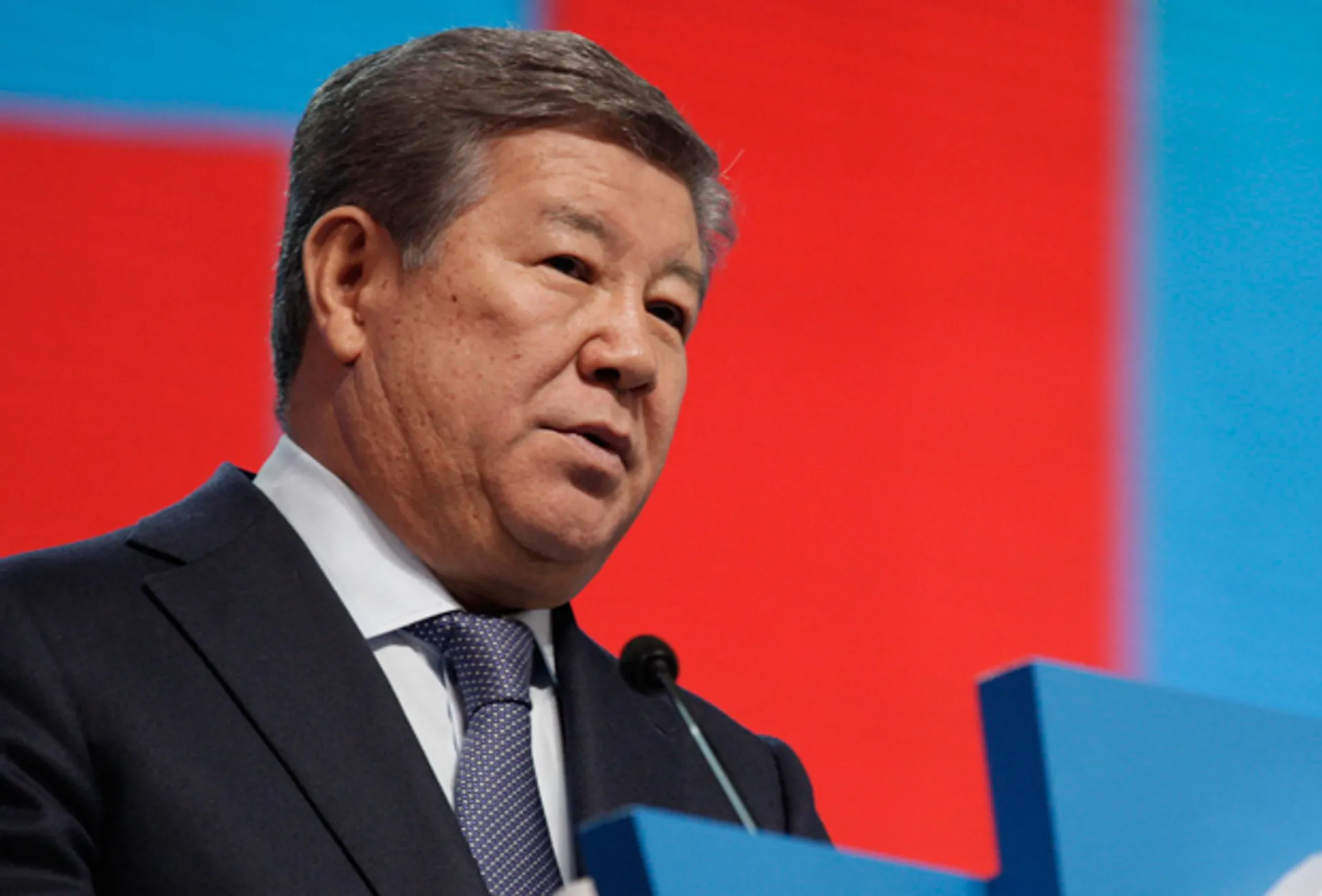 Капитал - Ахметжану Есимову присвоено звание Қазақстанның Еңбек Ері