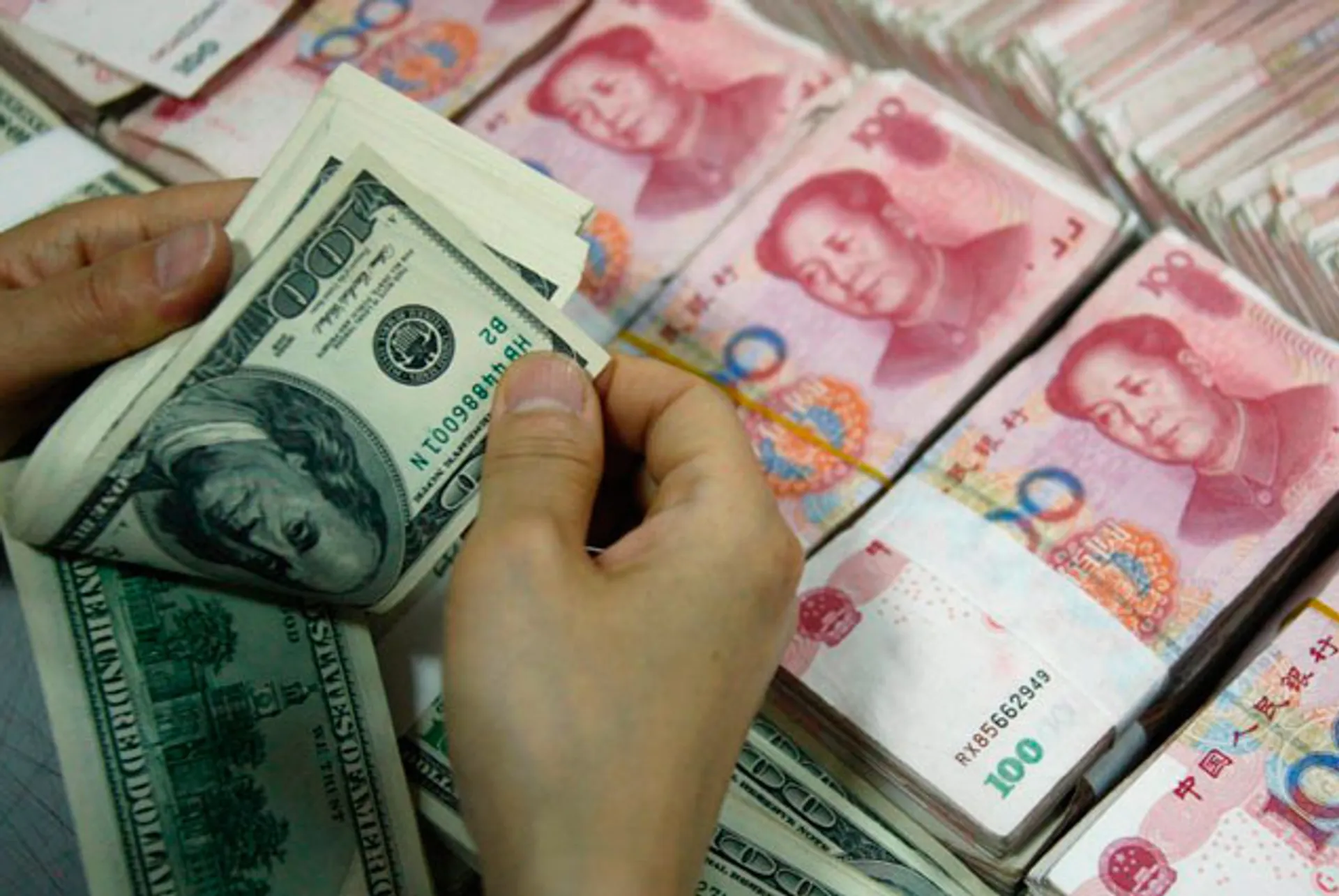 Капитал - США боятся дешевого юаня