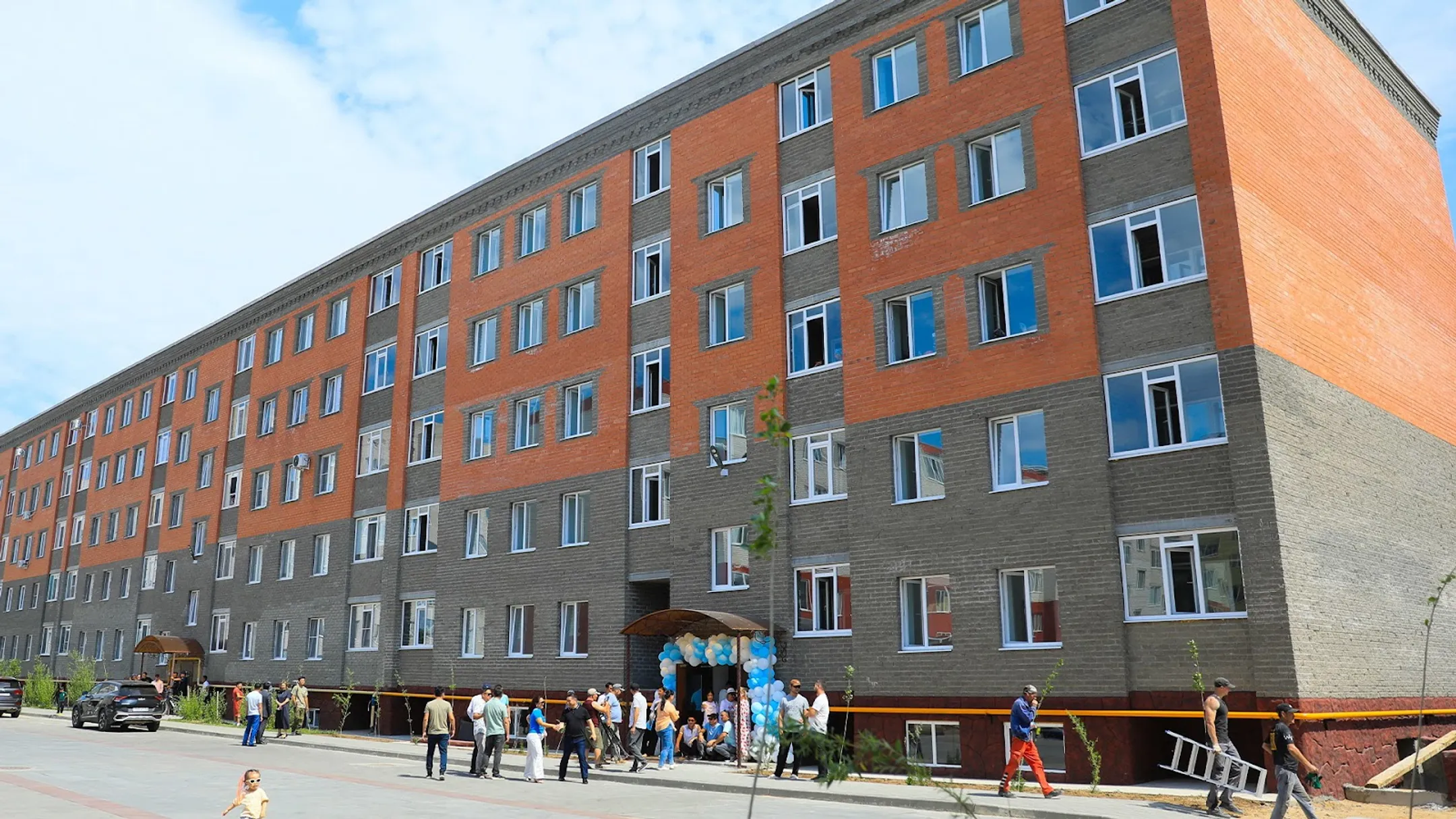 В Актюбинской области необходимо заселить около тысячи семей, пострадавших от паводков - Image Kapital.kz