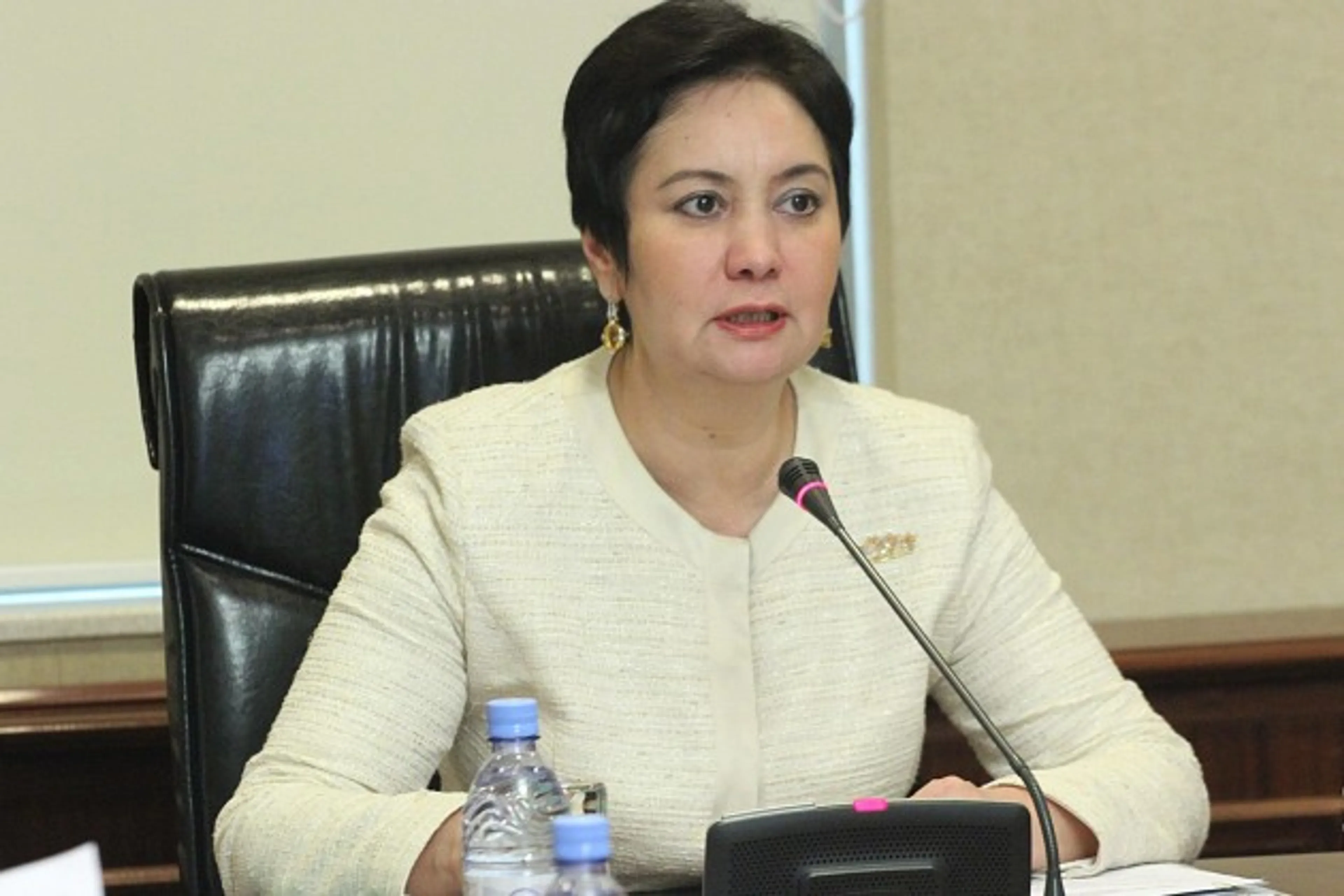 Капитал - Гульшара Абдыкаликова возглавила комитет в мажилисе