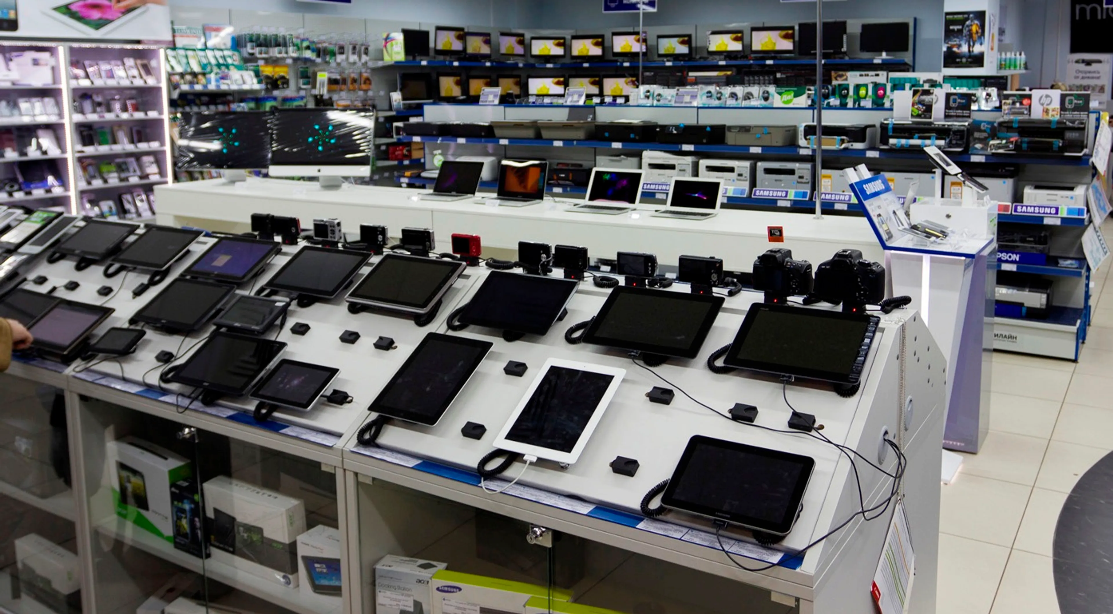 Капитал - Казахстанцы дарят на Новый год ноутбуки и планшеты