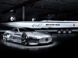 Капитал - Совместный показ Mercedes-AMG и Cigarette Racing