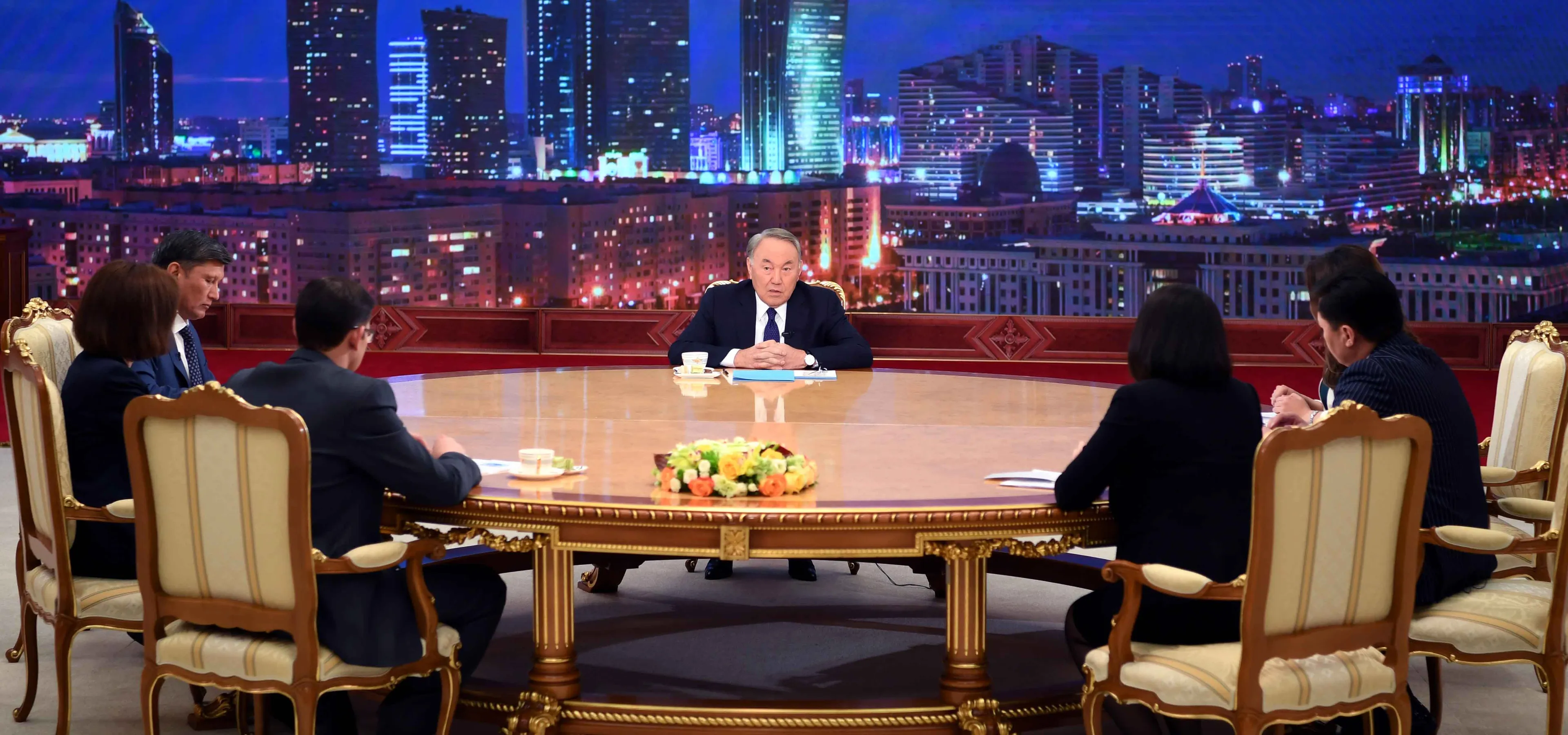 Капитал - Нурсултан Назарбаев встретился с представителями республиканских СМИ