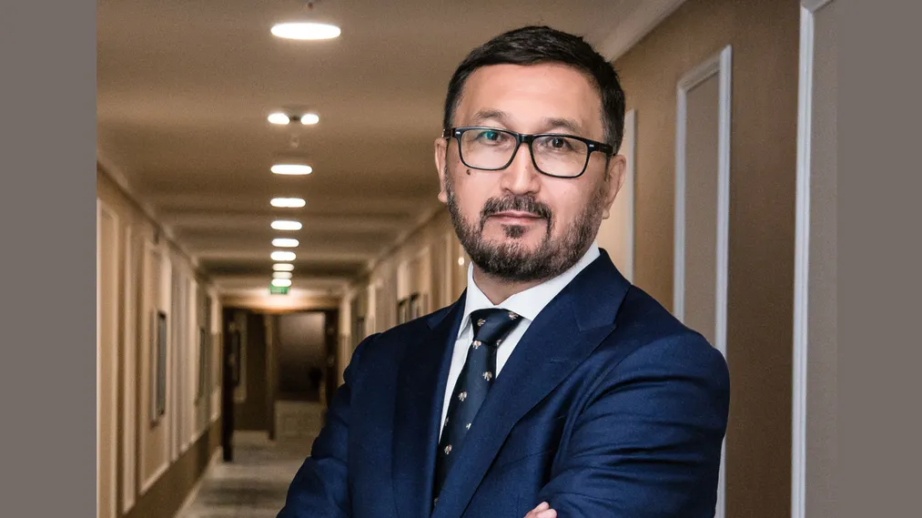 Капитал - Талгат Ергалиев подал документы в Центризбирком