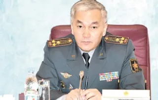 Капитал - Освобожден от должности замминистра обороны РК Акпомбаев