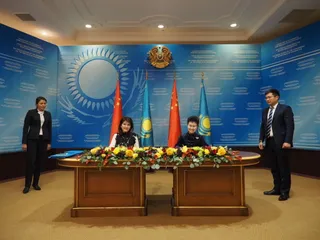 Капитал - Народный банк продаст 60% акций Алтын банка китайскому инвестору