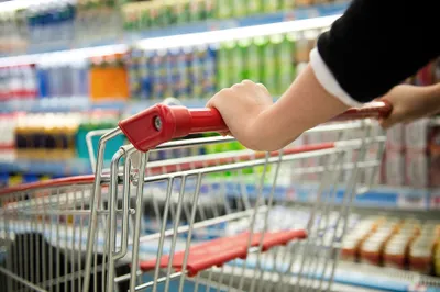 Розничная торговля замедлила рост