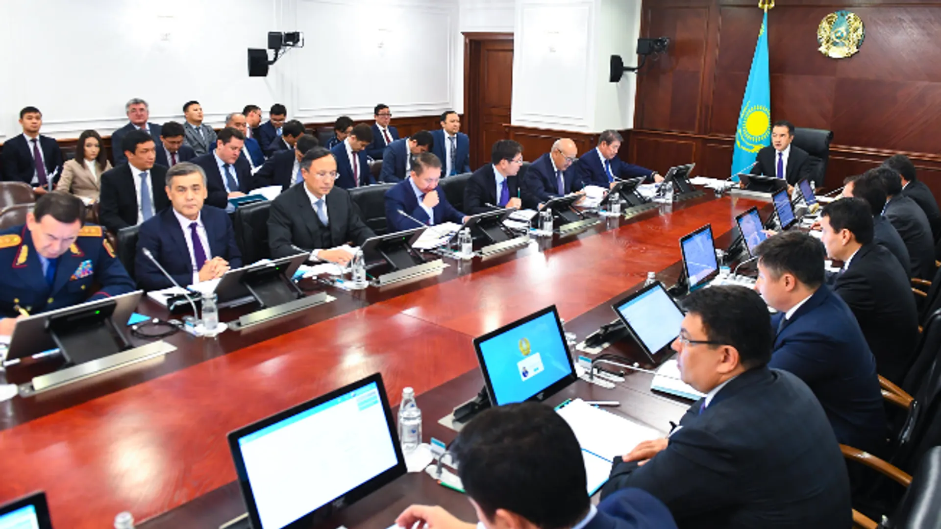 Капитал - В правительстве рассмотрен План законопроектных работ