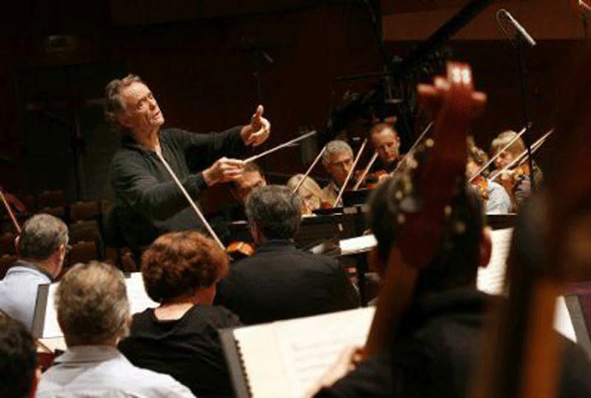 Капитал - В Астану с гастролями приехал Национальный оркестр Лилля