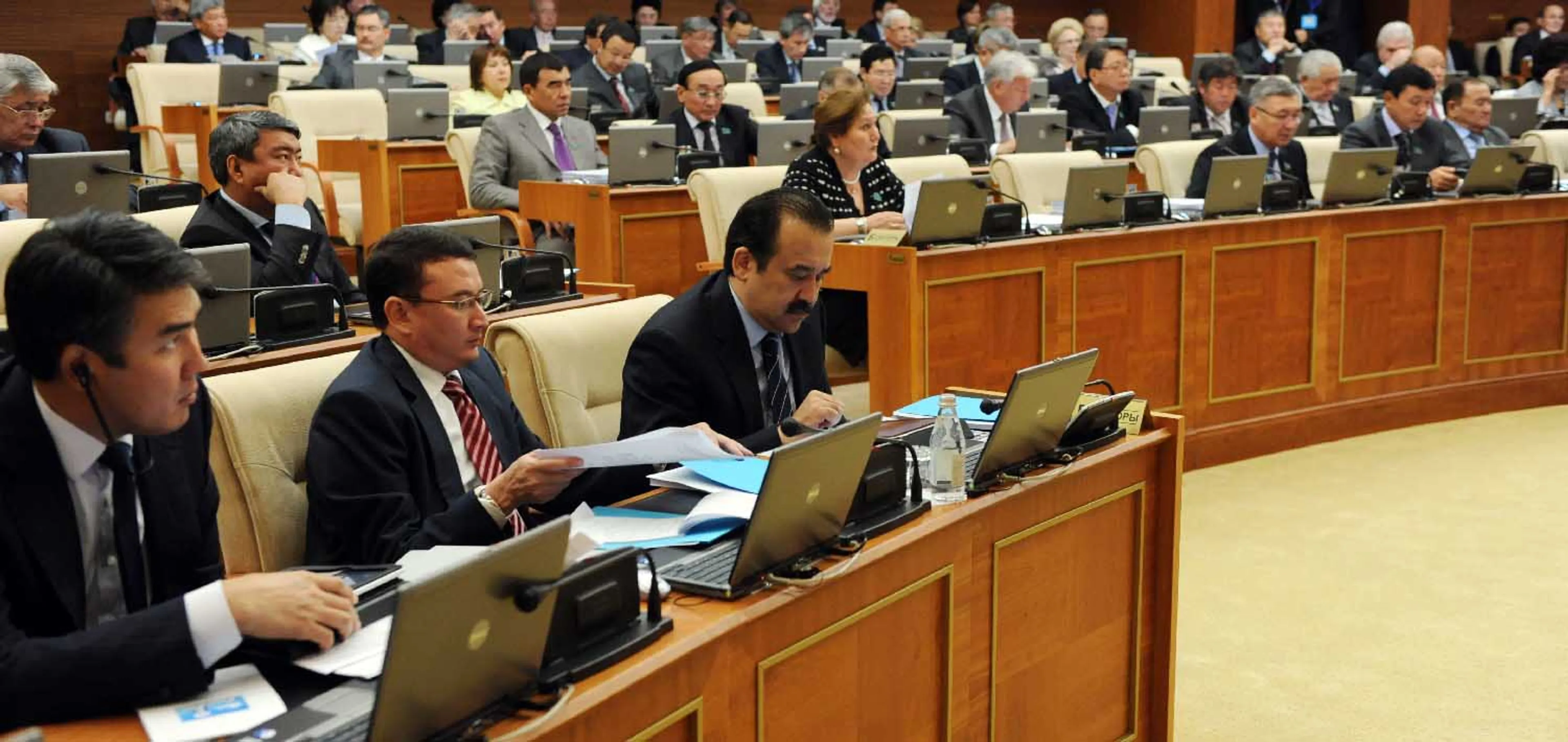 Капитал - Заседание палат парламента РК назначено на 2 сентября