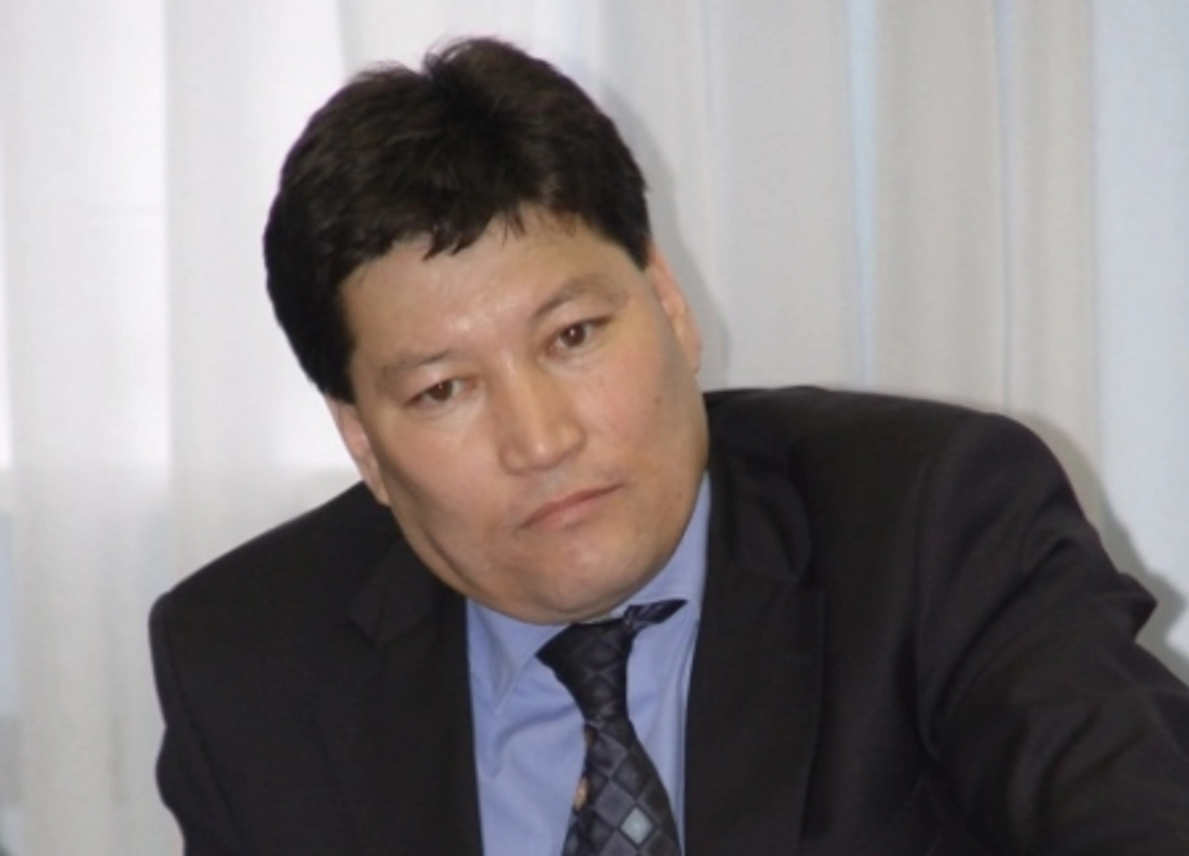 Капитал - Замакима Атырауской области отказался от 10 млн. тенге