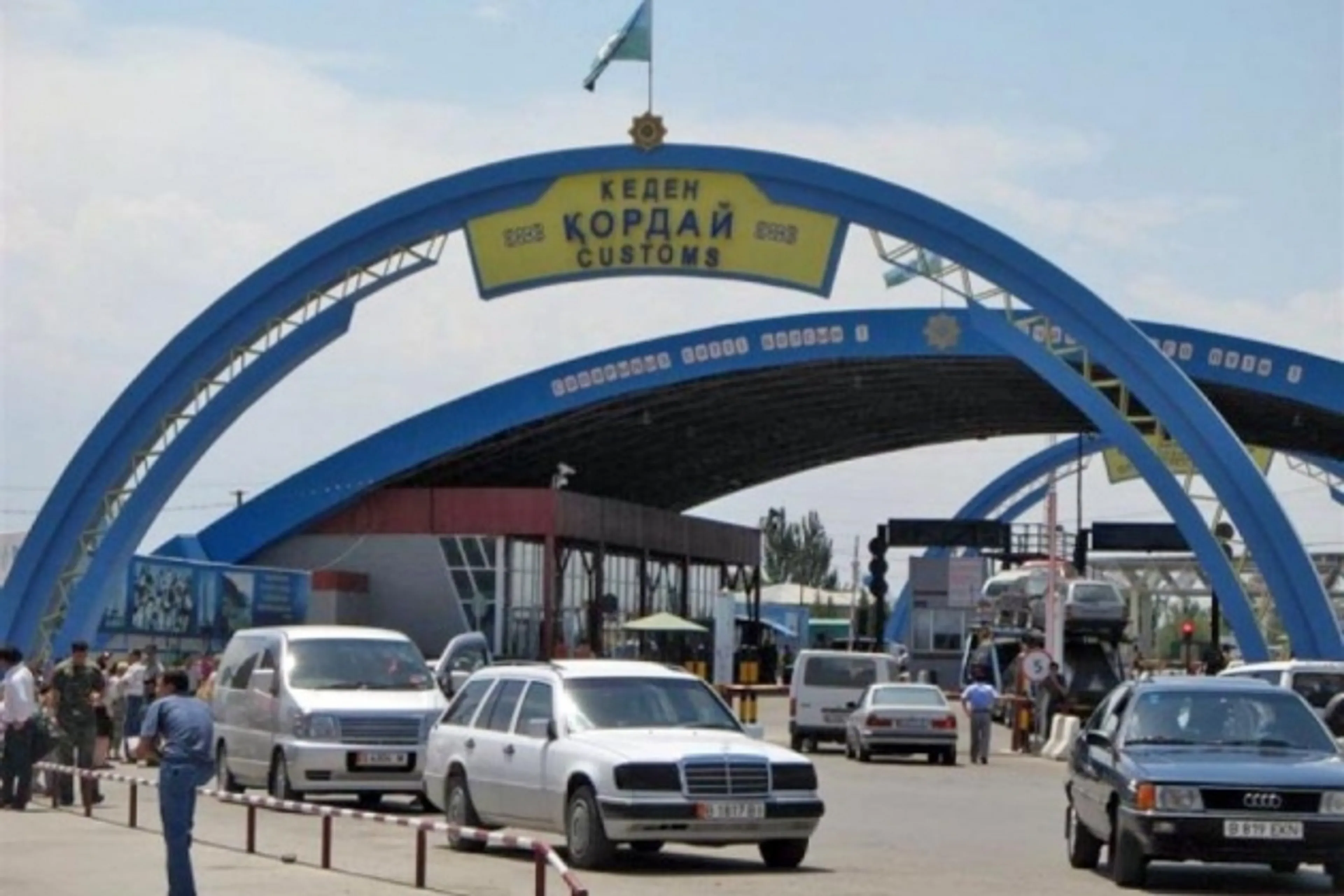 Капитал - Границы ЕАЭС и Кыргызстана откроются в среду