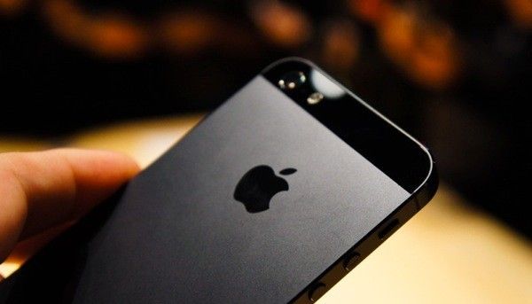 Британцы нашли еще один дефект в iPhone 5- Kapital.kz