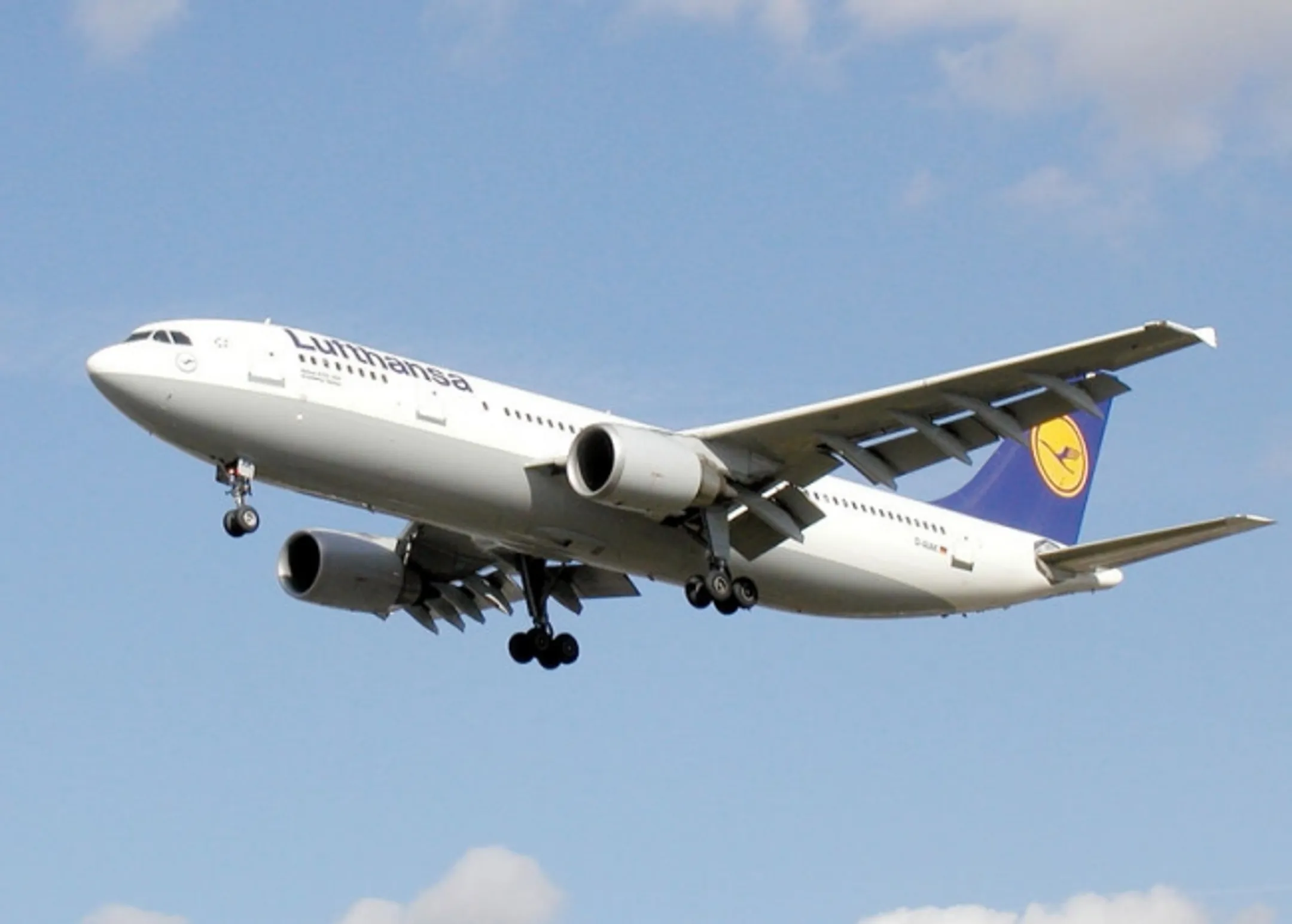 Lufthansa согласилась повысить зарплату персоналу - Image Kapital.kz