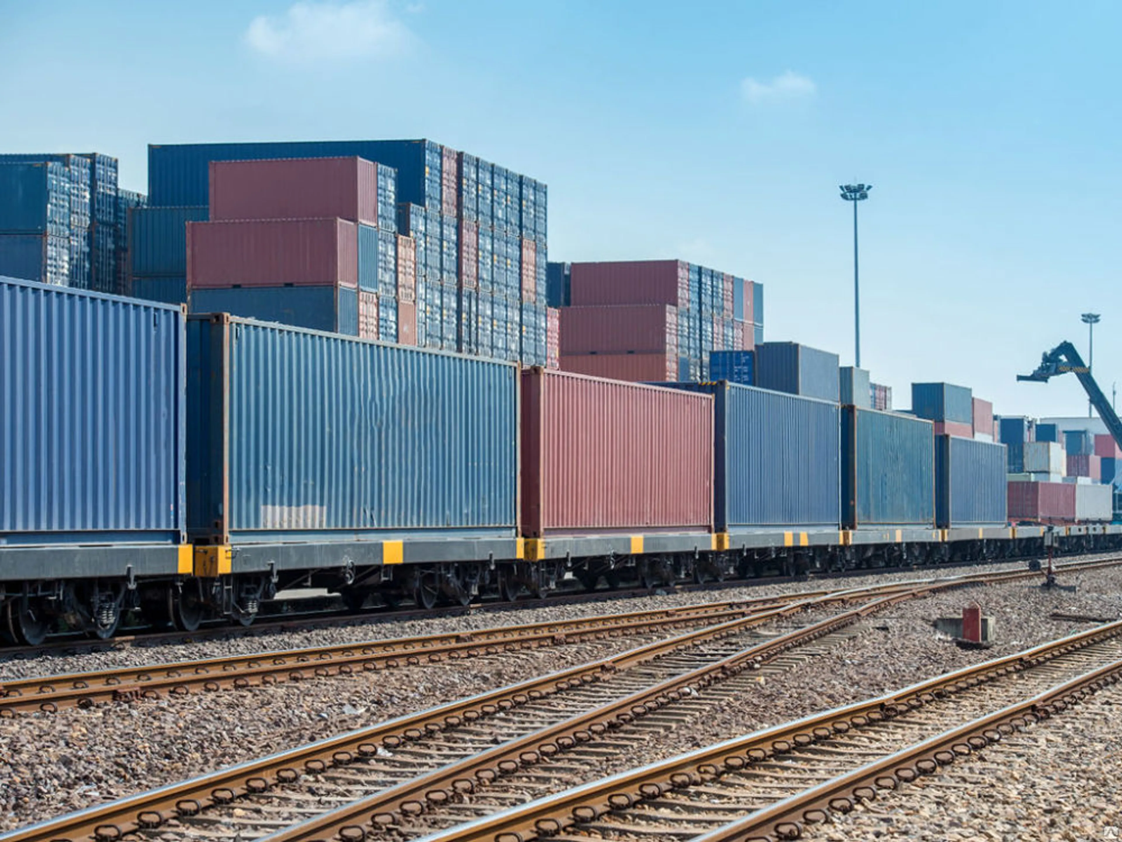 Капитал - Погрузку в контейнерах разрешили на всех станциях Казахстана