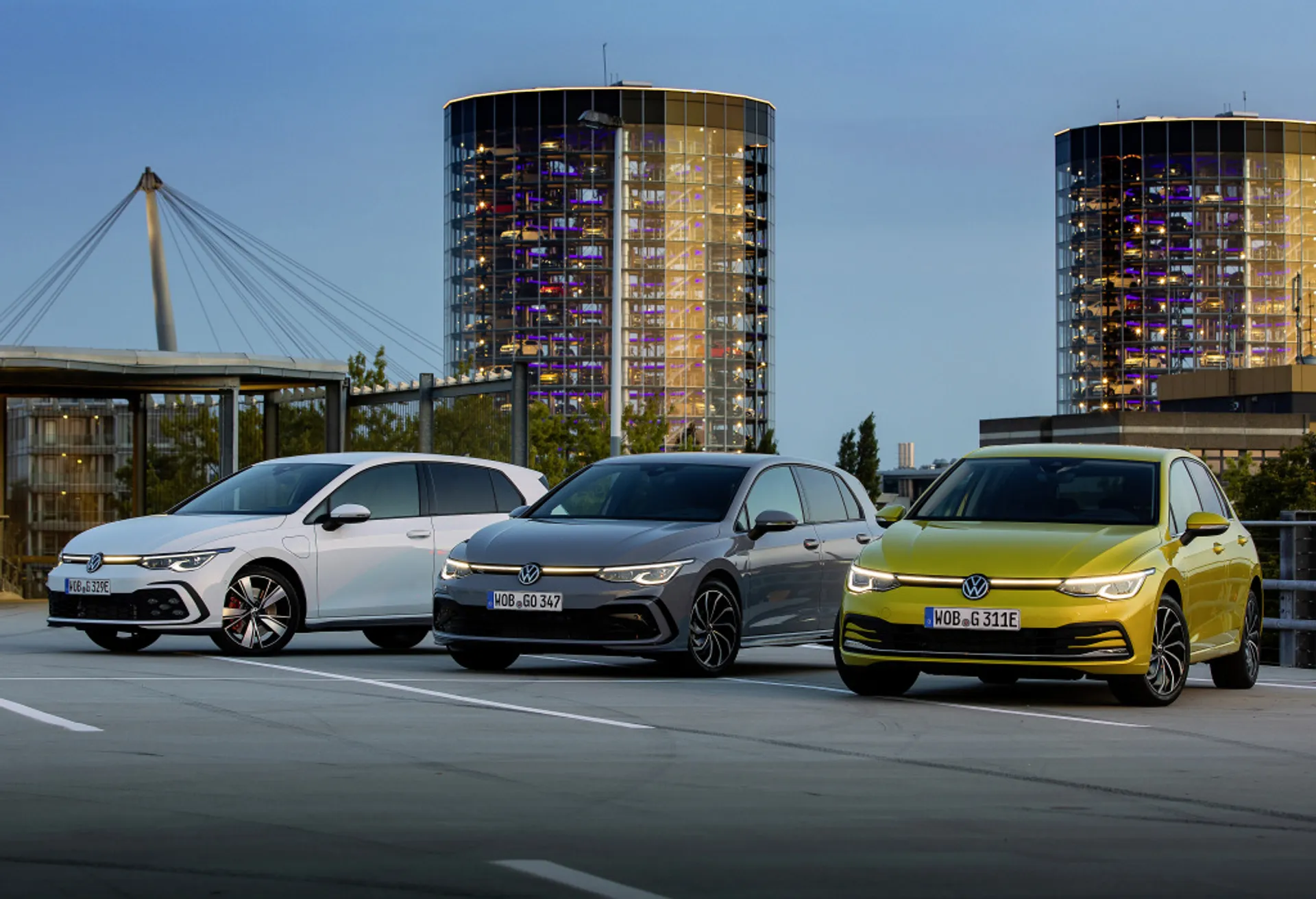 Капитал - Европейские продажи, партнерство VW и Rivian, скандал в Италии