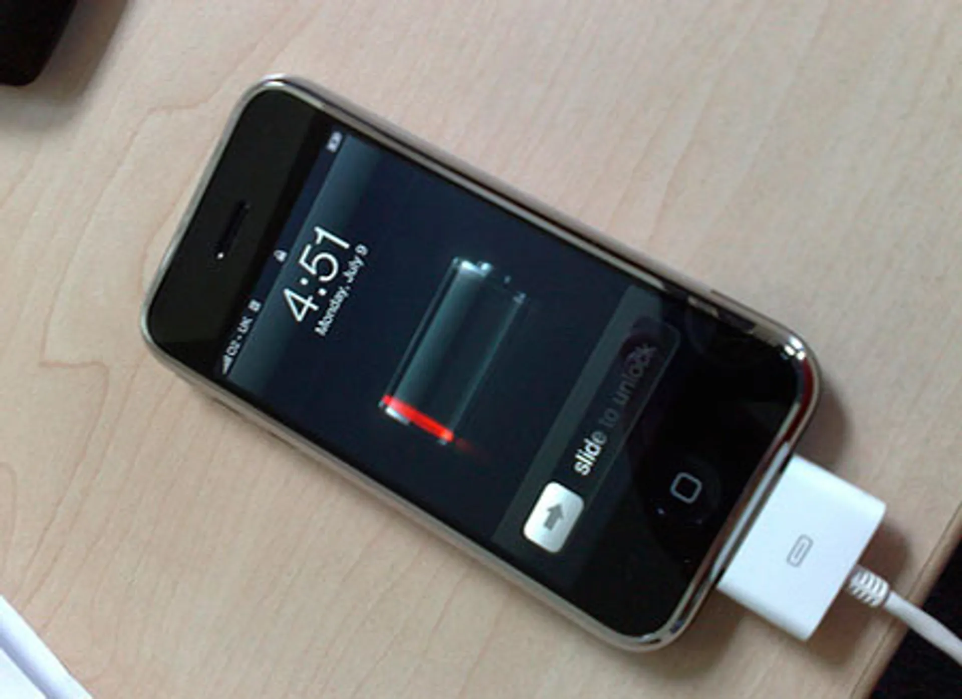 Капитал - iPhone взломали