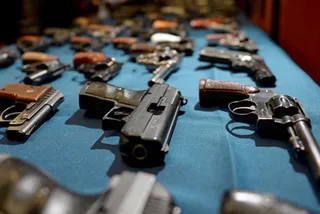 Капитал - В России легализовали ношение оружия