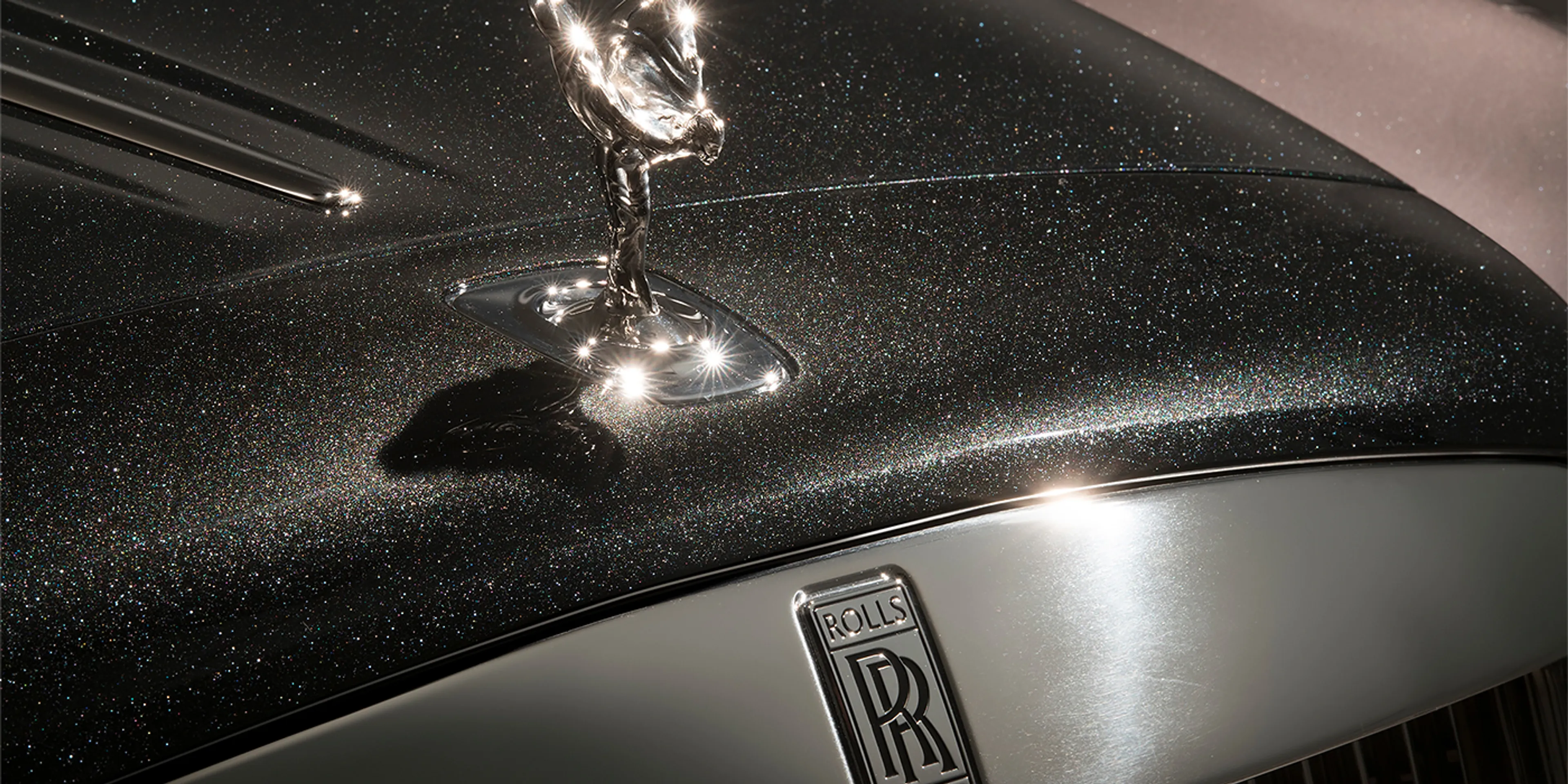 Капитал - Rolls-Royce представил автомобиль с краской из алмазов