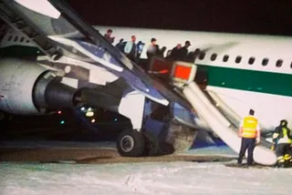 Капитал - В Риме самолет приземлился со сломанным шасси