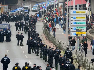 Капитал - В Германии проходят многотысячные демонстрации против мусульман