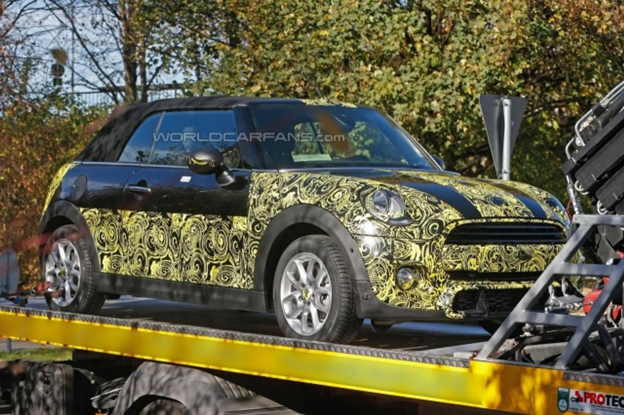 Внешность кабриолета MINI Cooper подглядели - Image Kapital.kz