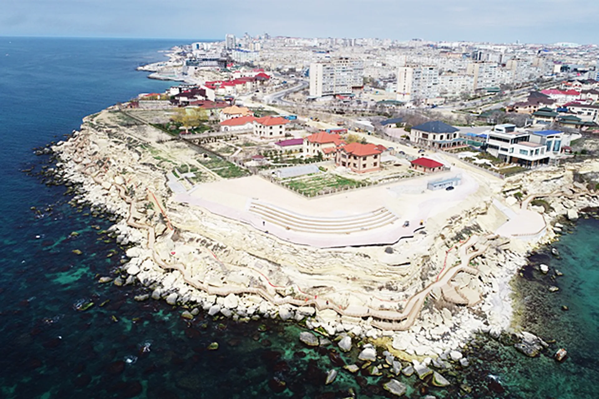 Капитал - «Скальная тропа» – необычный туристический проект страны