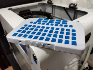 Капитал - Казахстанцы создали тренажер для обучения грамоте незрячих