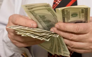 Капитал - Спрос на доллар в Казахстане вырос на 7%