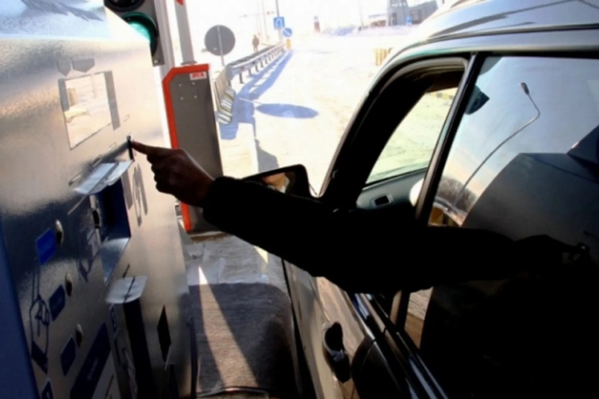 Капитал - Около 7 тысяч километров автодорог станут платными