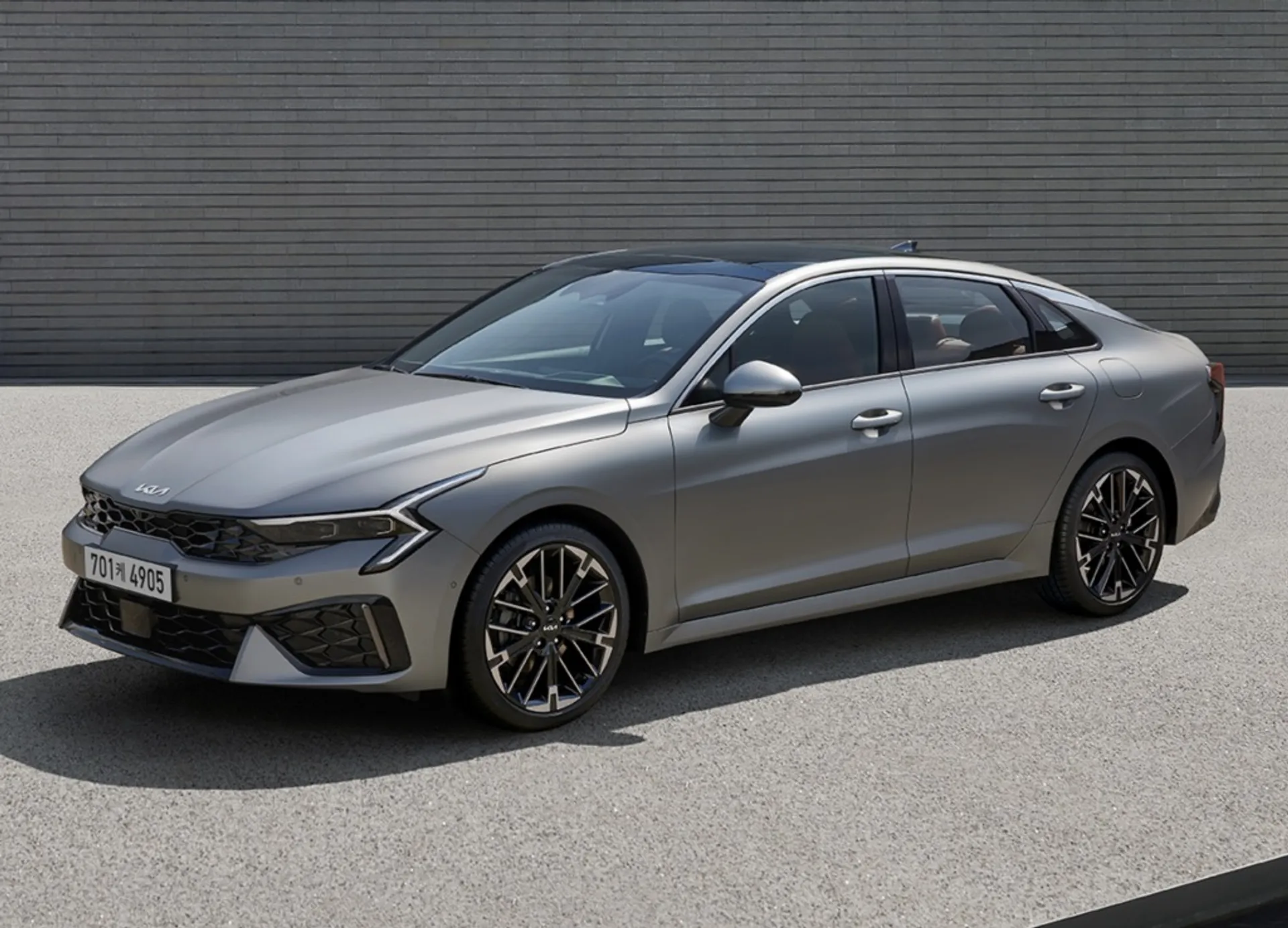 Капитал - Обновленные Kia, ChatGPT в DS, NACS для BMW и Toyota